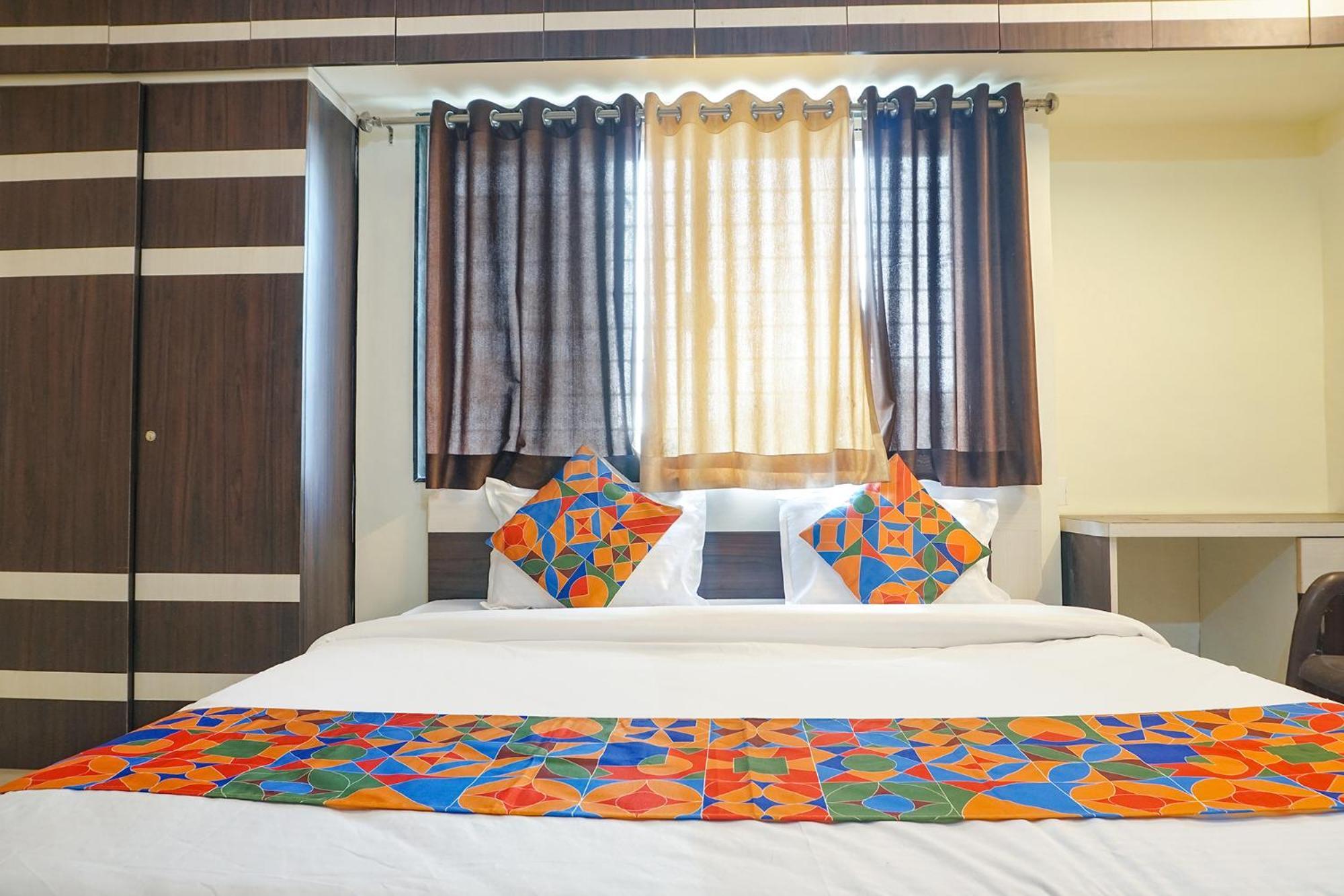 Fabhotel The Guest House Pune Exteriör bild