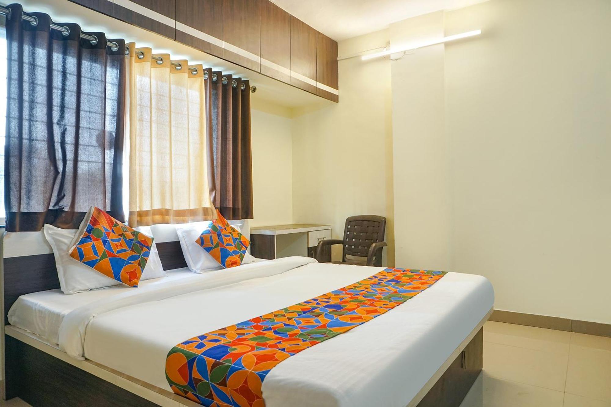 Fabhotel The Guest House Pune Exteriör bild