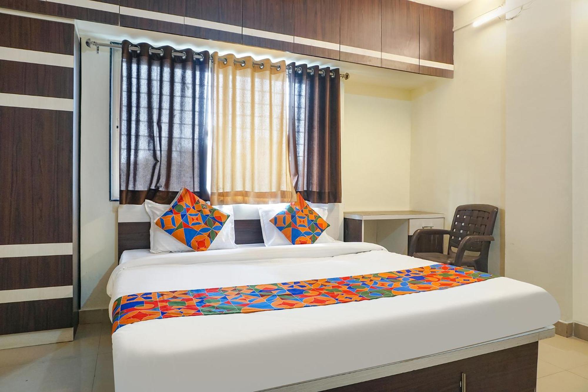 Fabhotel The Guest House Pune Exteriör bild